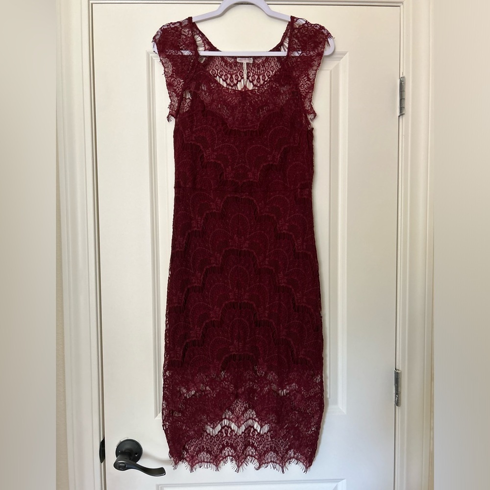 Free People Peekaboo Burgundy Lace Dress Size M NWOT - Picture 2 of 10